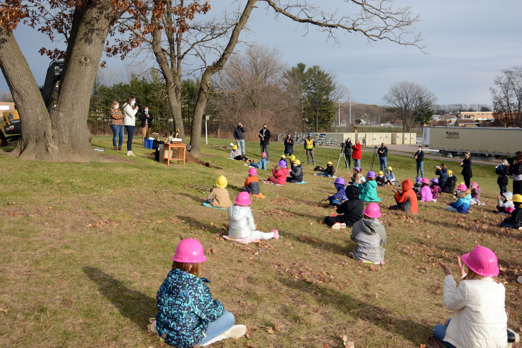 Baraboo school breaks ground on outdoor learning space